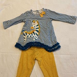 2T girl’s Emily Rose 2 piece giraffe outfit